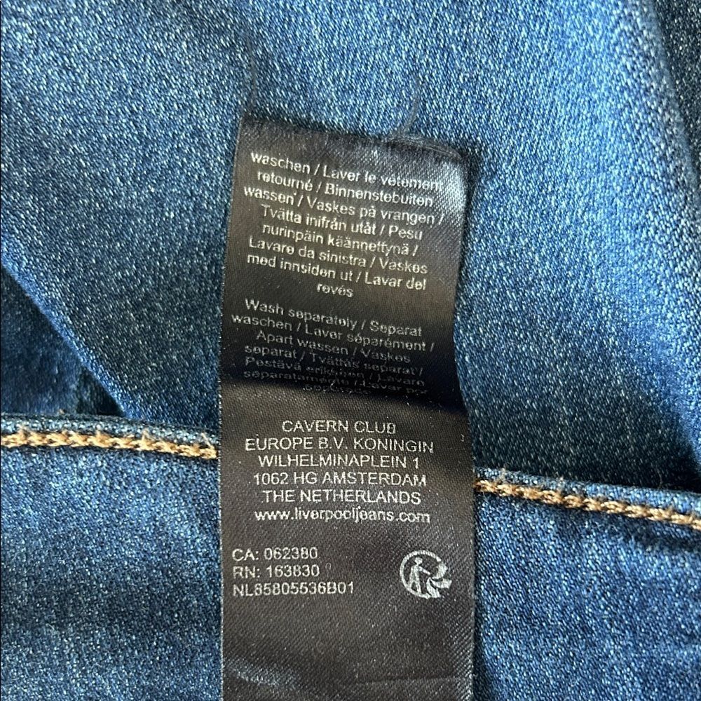 Liverpool The Crop Straight EUC 10 - Picture 15 of 16